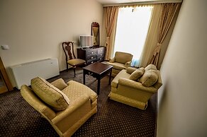 Hollywoodland Wellness & Spa Hotel