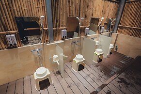 Momizi Business Hotel