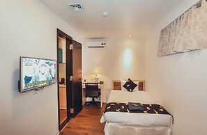 Momizi Business Hotel