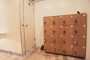 Momizi Business Hotel