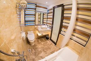 Momizi Business Hotel