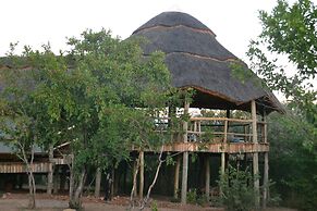 Mabata Makali Lodge & Campsite