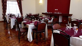 Karen Crescent Hotel