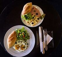 Hotel de l'Avenue - Tana City Centre