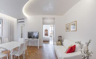 Luxury Apartment On Grand Canal