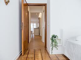 Luxury Apartment On Grand Canal