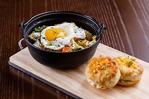 Hotel Madison & Shenandoah Conference Ctr