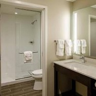 Hotel Madison & Shenandoah Conference Ctr