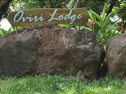 Fare Oviri Lodge