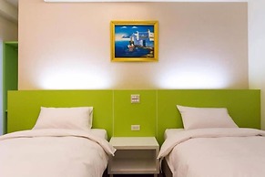 Pandora Elevator B&B