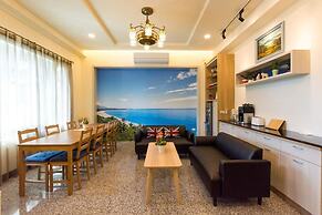 Pandora Elevator B&B