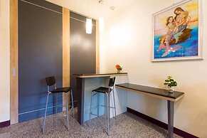 Pandora Elevator B&B