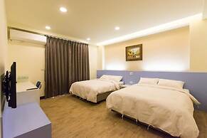 Pandora Elevator B&B