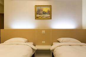 Pandora Elevator B&B