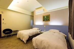 Pandora Elevator B&B