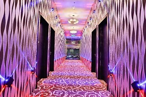 Royale Signature Hotel