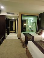 Royale Signature Hotel