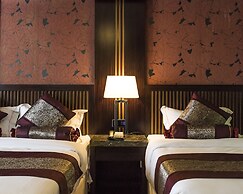 Royale Signature Hotel