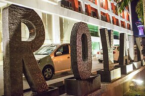 Royale Signature Hotel