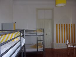 Hostel 402