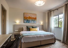 Yaya Hotel and Apartments