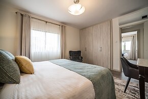 Yaya Hotel and Apartments