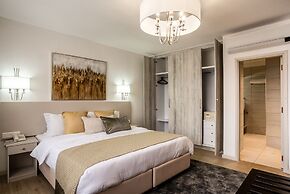 Yaya Hotel and Apartments