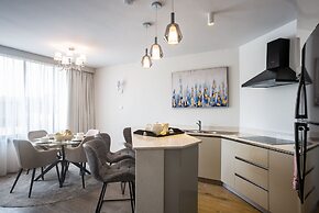 Yaya Hotel and Apartments
