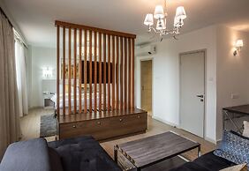 Yaya Hotel and Apartments