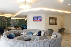 Yaya Hotel and Apartments