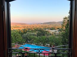 Villa Taraca Alacati Romantik Hotel