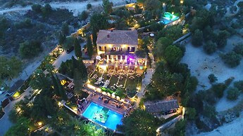 Villa Taraca Alacati Romantik Hotel