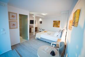 Kratiras View Luxury Suites