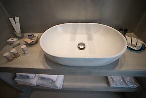 Kratiras View Luxury Suites