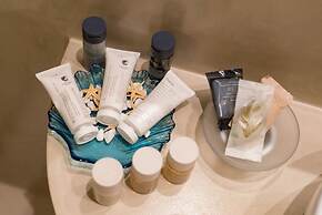 Kratiras View Luxury Suites