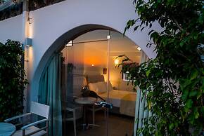 Kratiras View Luxury Suites