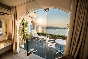 Kratiras View Luxury Suites