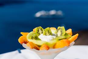 Kratiras View Luxury Suites