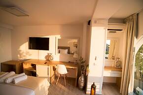 Kratiras View Luxury Suites