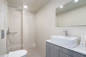 Kratiras View Luxury Suites