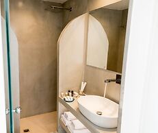 Kratiras View Luxury Suites