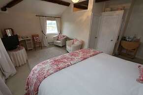 Ternhill Farm House