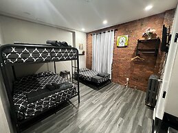 31 Street Broadway Hotel