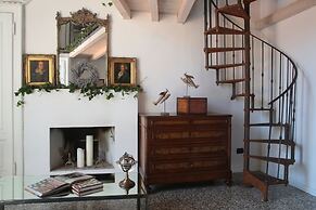 Arnaboldi Palace
