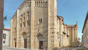 Arnaboldi Palace