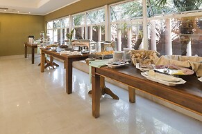 Carlton Plaza Baobá