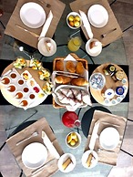 B&B Sorahnia Design House