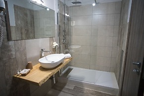 B&B Sorahnia Design House