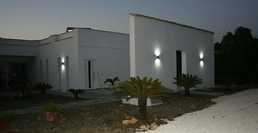 B&B Sorahnia Design House