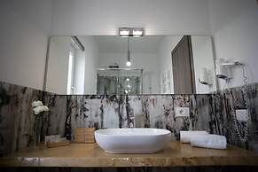 B&B Sorahnia Design House